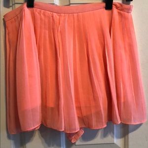 Pleated skort